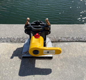 Banjo style valve hydrant on a dock