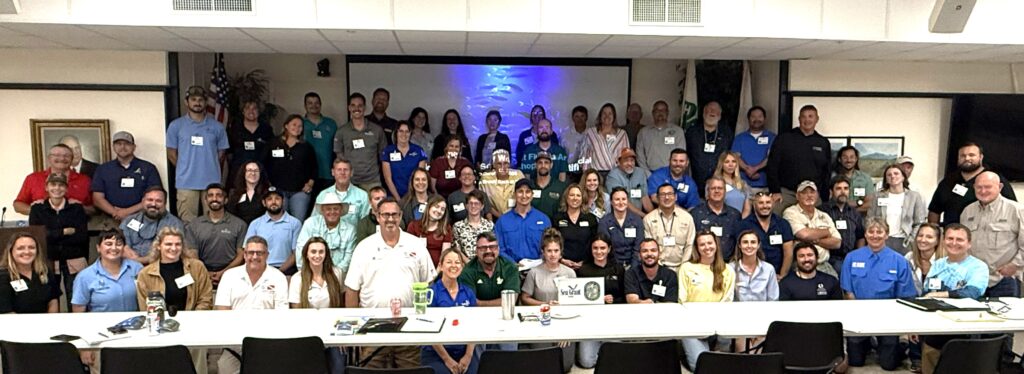 Group photo of SOUTHWEST FLORIDA ARTIFICIAL REEF WORKSHOP participants