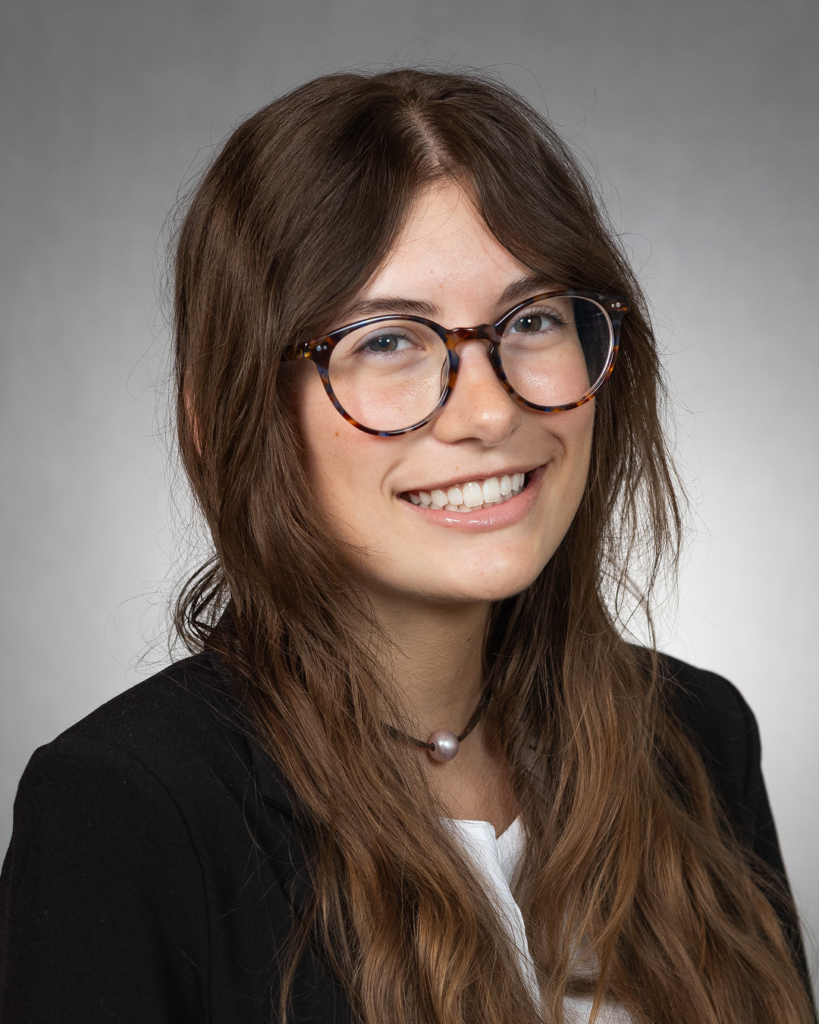 Headshot of Melia Ogle.
